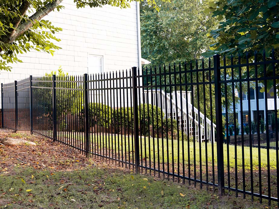 aluminum fence company in the Cincinnati Ohio area.