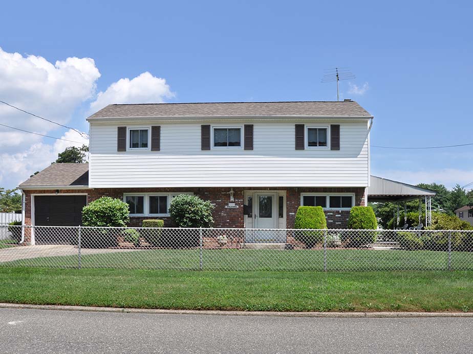 Chain Link fence contractor in the Cincinnati Ohio area.