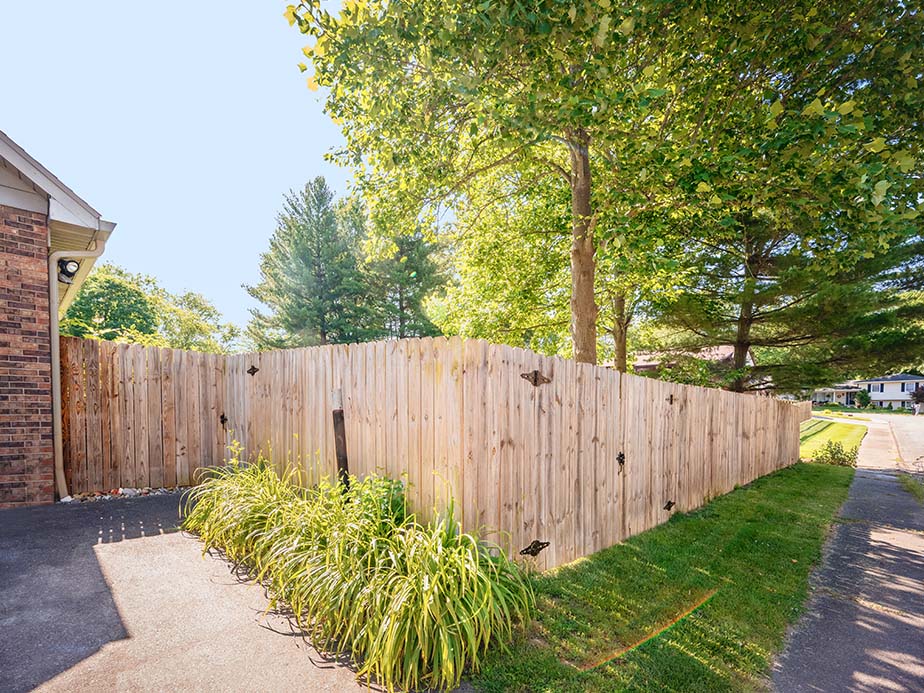 Residential Wood Fence Company In Cincinnati Ohio