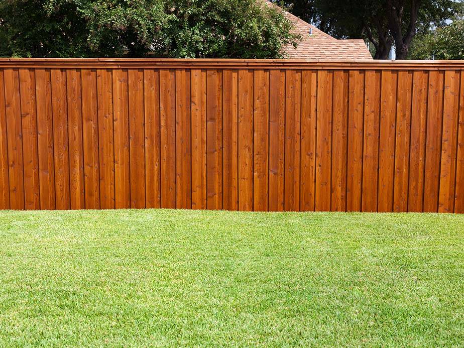 Cincinnati Ohio wood privacy fencing